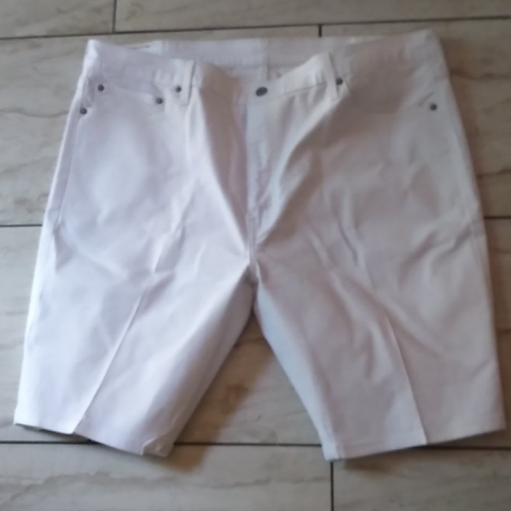 Levi's shorts - Picture 4 of 5